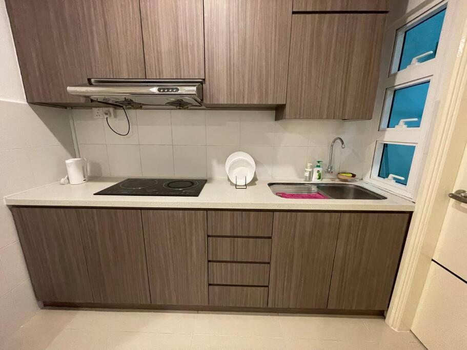 1Medini 1Bedroom Niceview By Wp Homestay Джохор Бахру Екстериор снимка