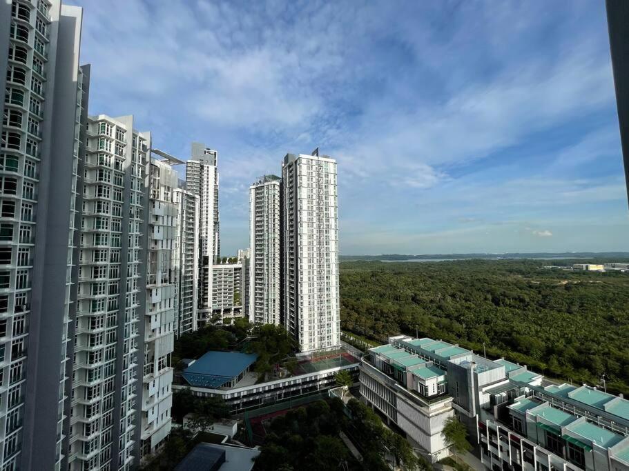 1Medini 1Bedroom Niceview By Wp Homestay Джохор Бахру Екстериор снимка